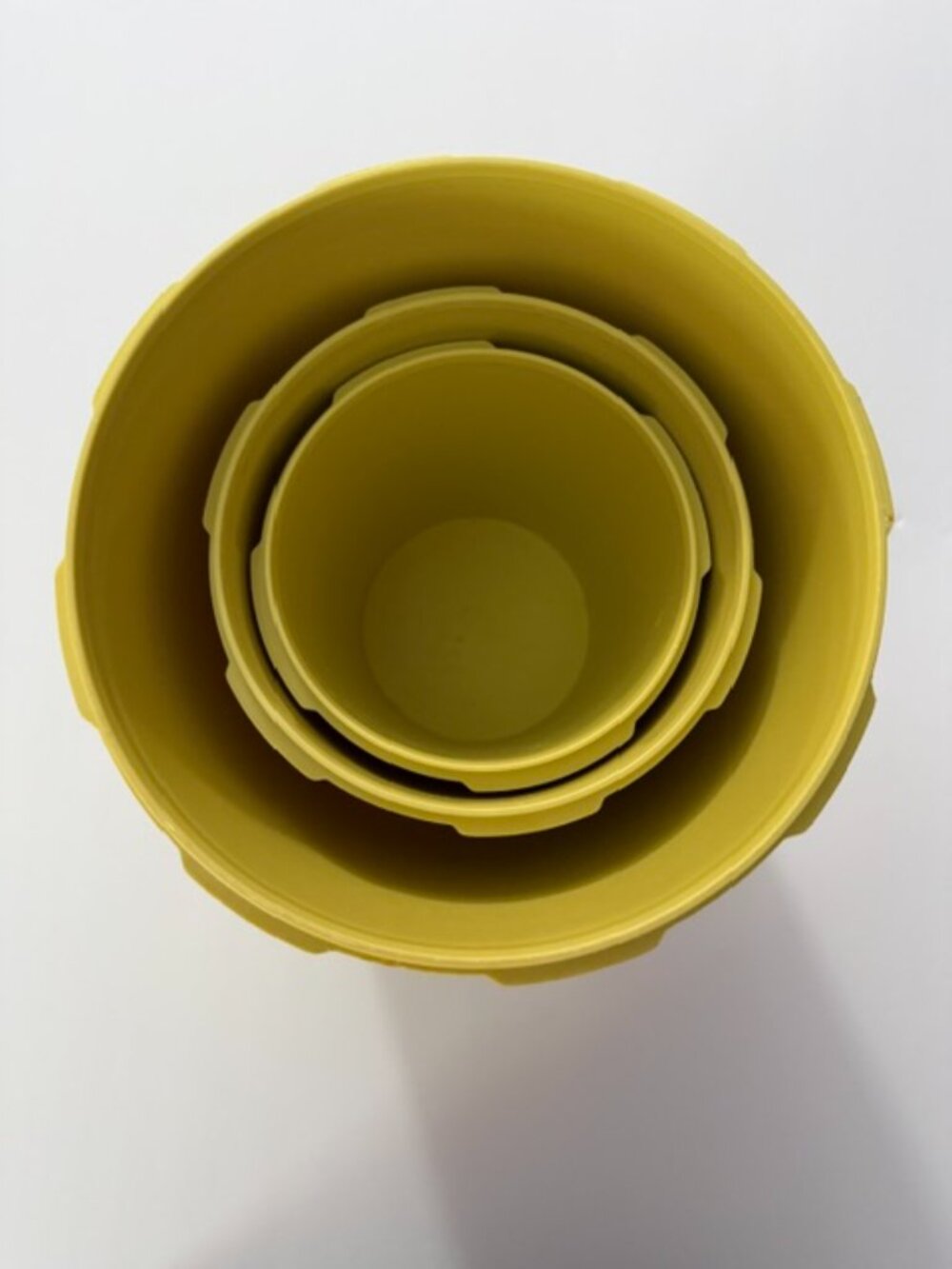 Vintage Tupperware Harvest Gold Servalier Canisters Set of 3 Daisy Mod - Picture 5 of 15